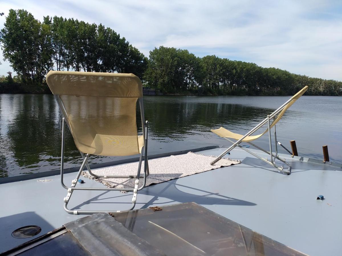 Sur L'eau - Bateau Diva Apartment *